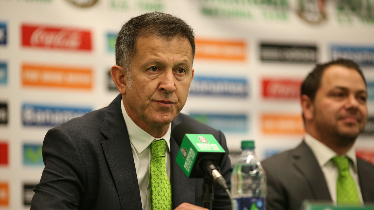 Giovani dos Santos, Carlos Vela still can't get into Mexico team as El Tri name roster