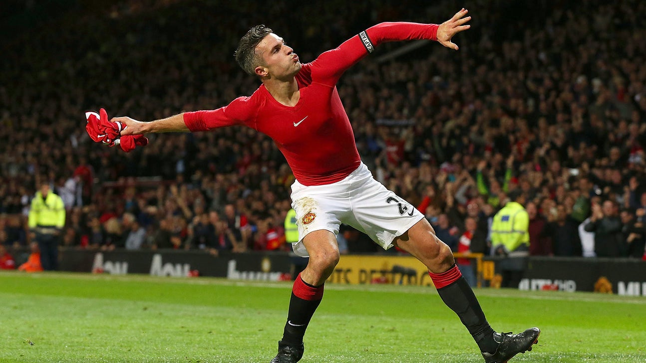 Van Gaal accuses Van Persie of being stupid for removing shirt