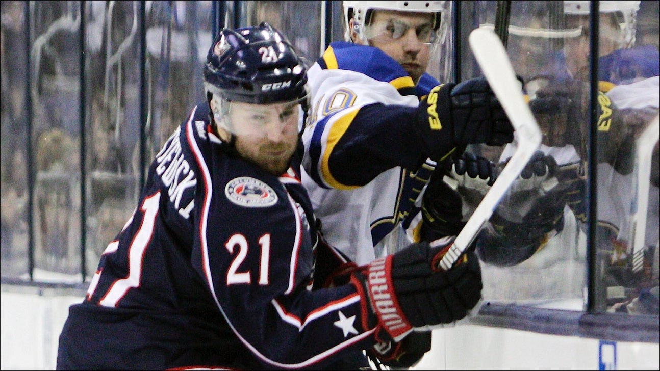 Crashing the Net: Dubi and the Smurfs, Wiz news and more