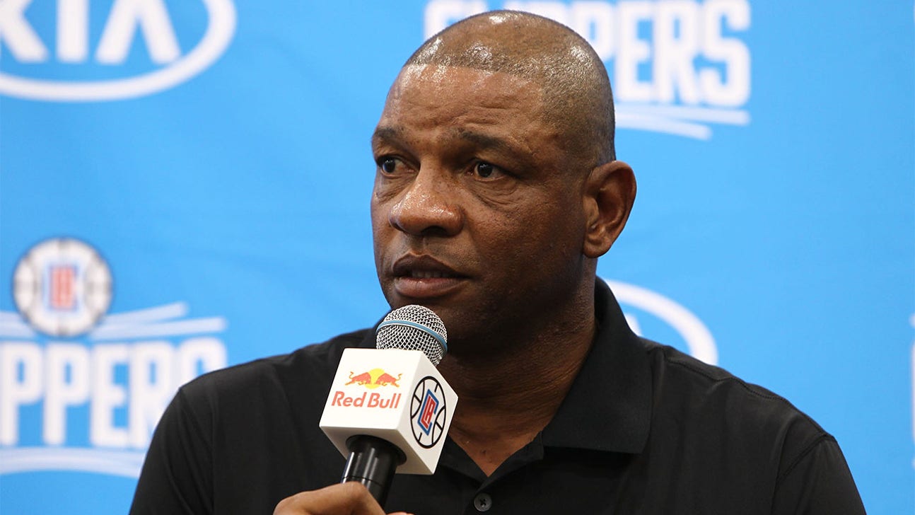 Clippers' improved talent, depth shines in first day of training camp