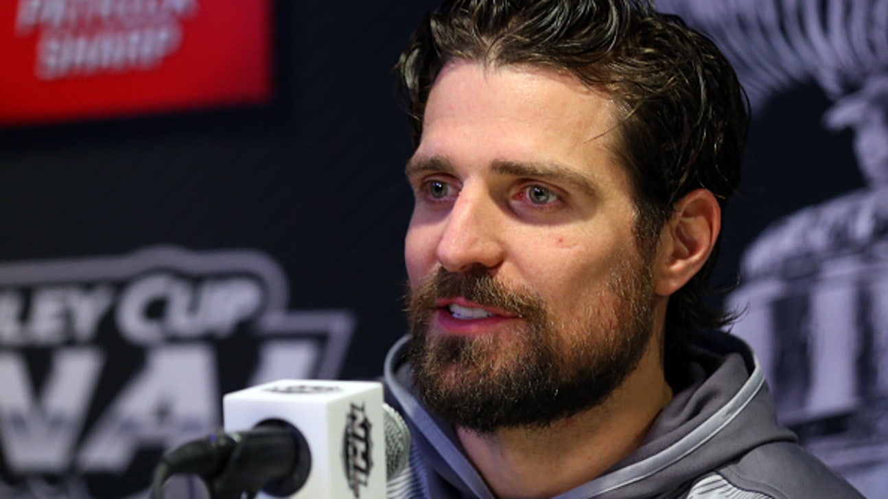 Could the Blackhawks trade Patrick Sharp?