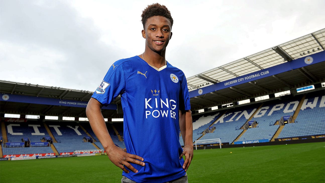 Leicester sign Birmingham winger Demarai Gray