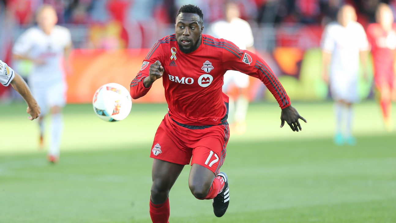 This solo Jozy Altidore goal is a stunner and he cannot be stopped
