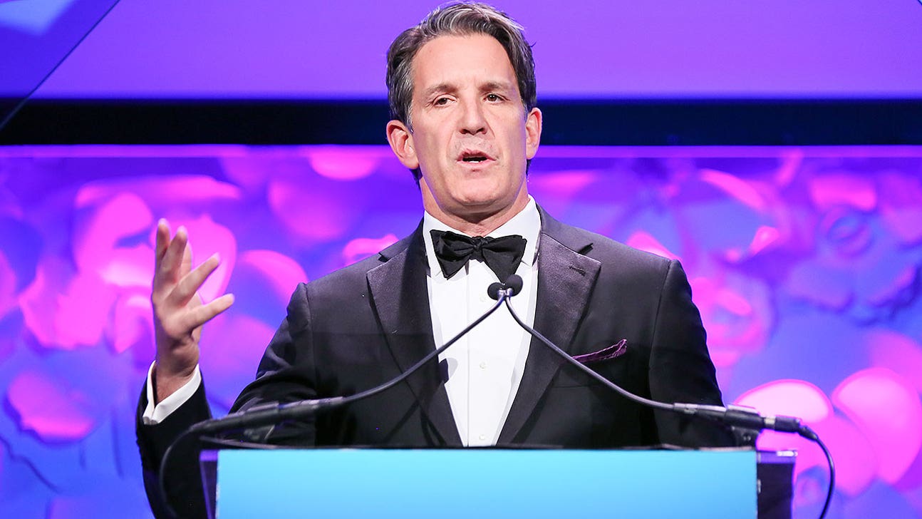 Driven by his father's memory, Brendan Shanahan drives fight against Alzheimer's