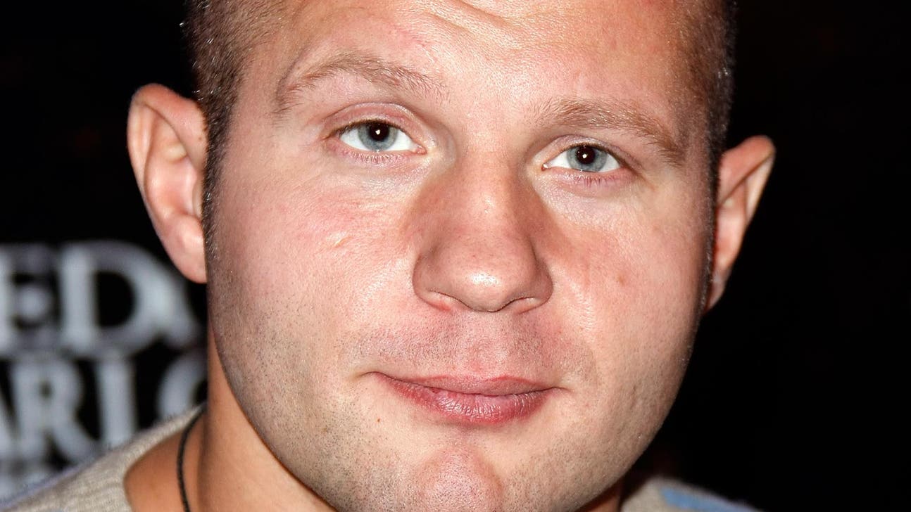 Bas Rutten: Fedor Emelianenko could find a way to beat Jon Jones