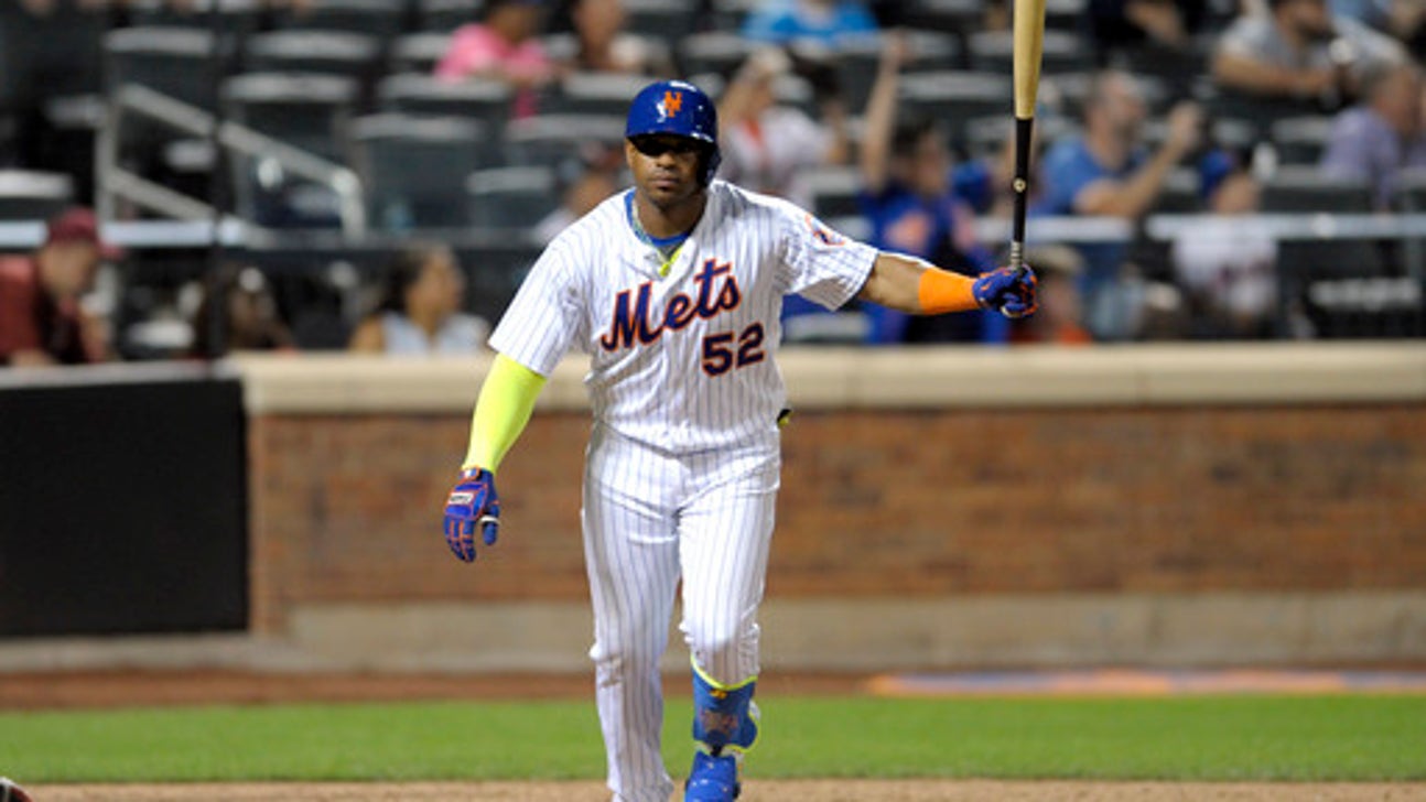 Yoenis Cespedes hits walk-off home run, launches gargantuan bat flip