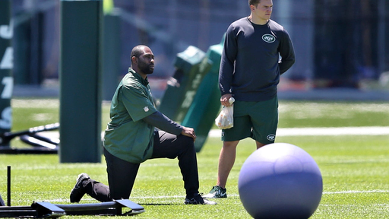 Jets' Revis plans to keep playing 'until wheels fall off'