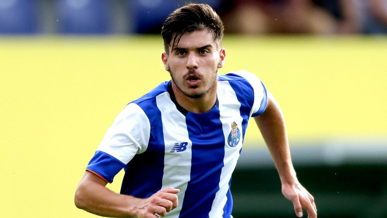 Chelsea eye Porto midfielder Neves