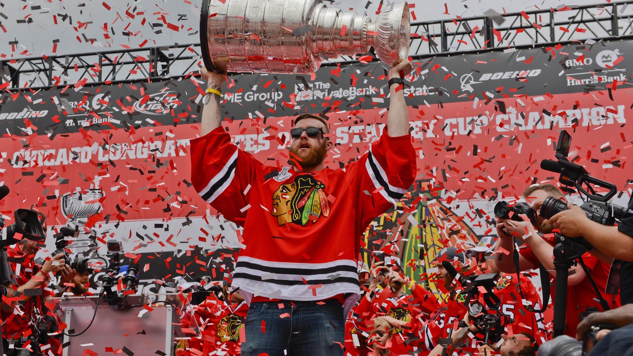 Sour notes: Blackhawks struggle to identify jazz version of songs (VIDEO)