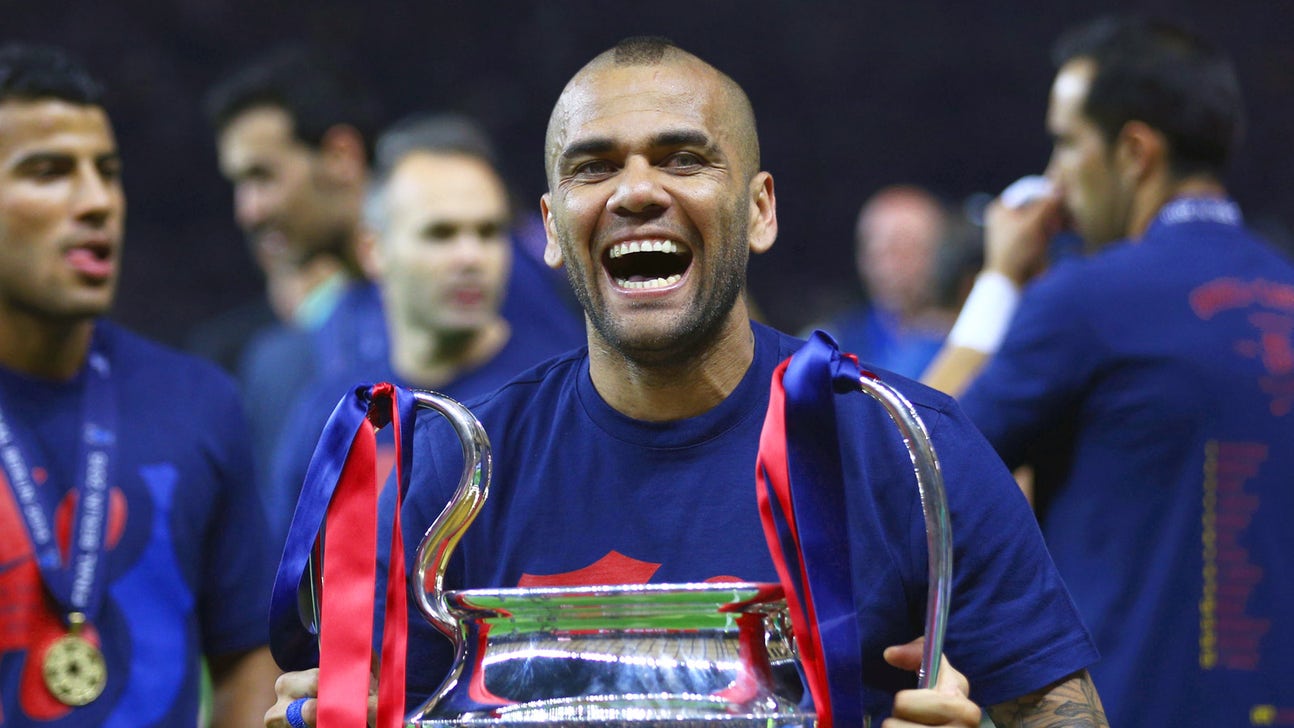 Barca's Dani Alves admits joining AC Milan would be 'a pleasure'