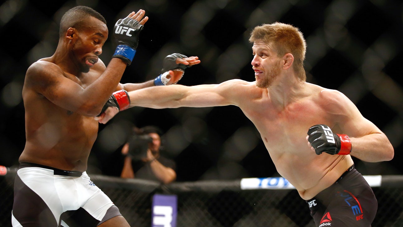 40-year-old Mike Pyle earns TKO win over Sean Spencer