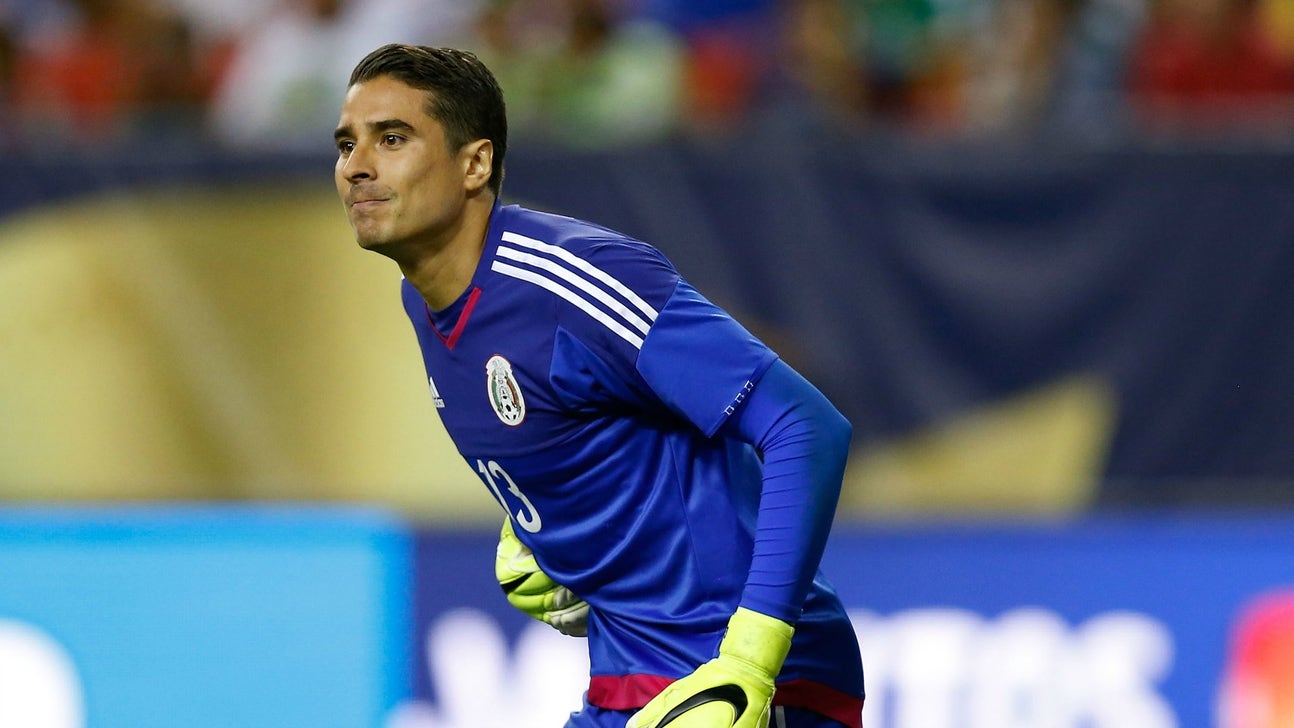 Memo Ochoa says many Mexico players don't like Juan Carlos Osorio's rotation