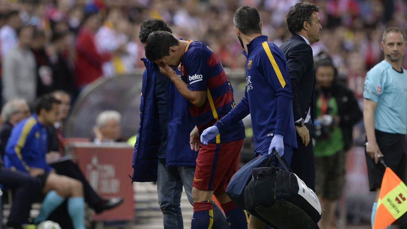 Suarez in tears after injury, could miss Copa America