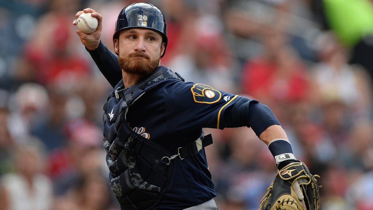 Lucroy a finalist for National League Gold Glove