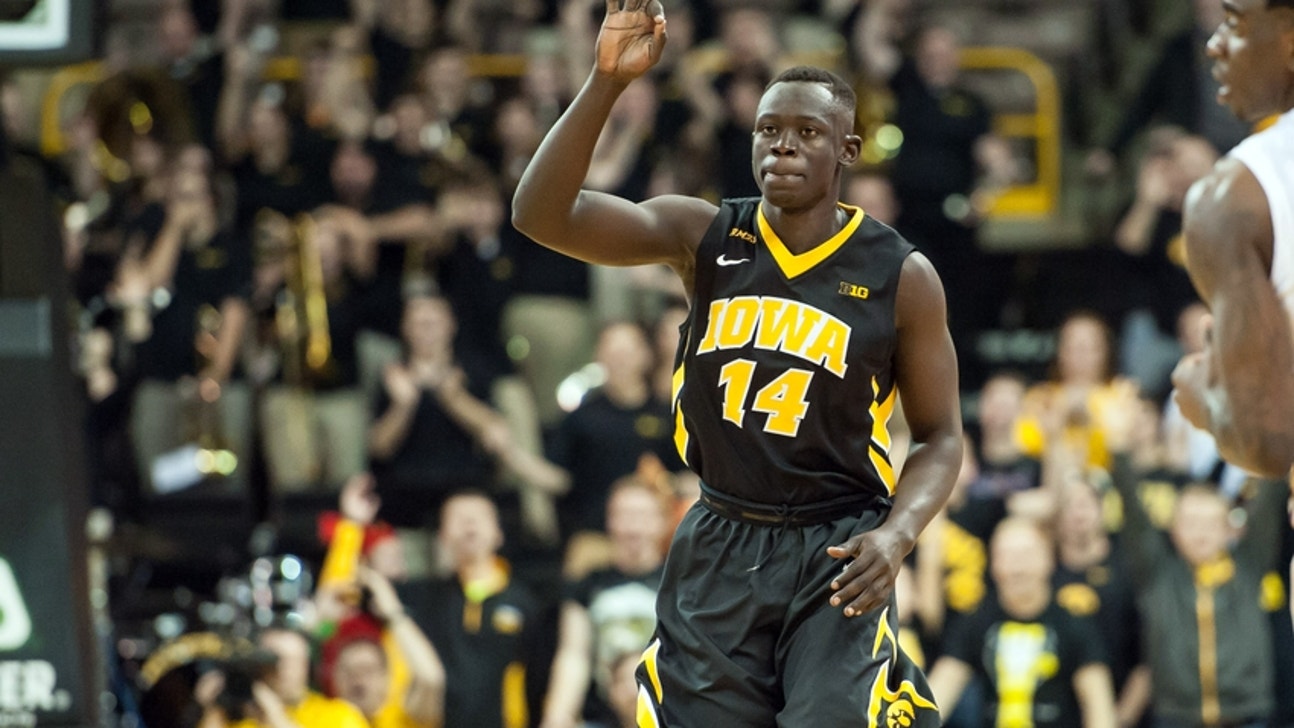 Iowa Basketball: Peter Jok Named to Preseason All-Big Ten Team