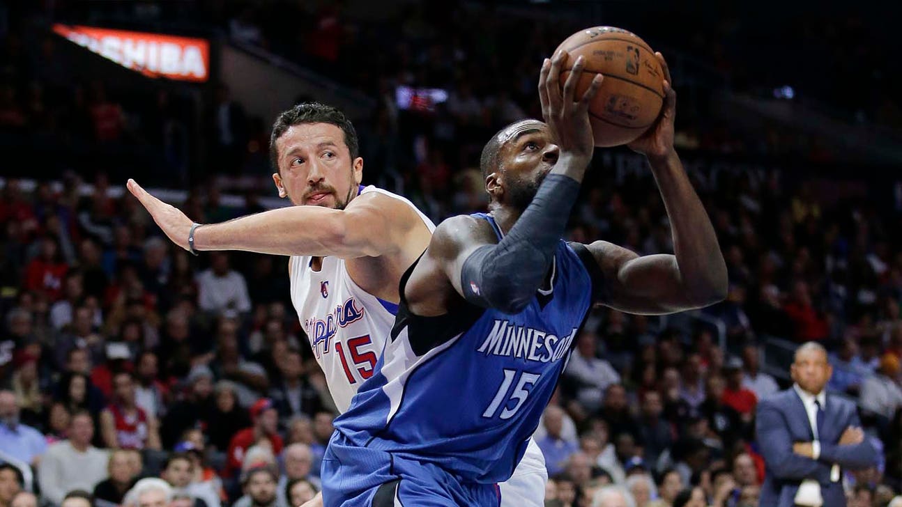 Muhammad double-doubles, but Timberwolves can't beat Clippers