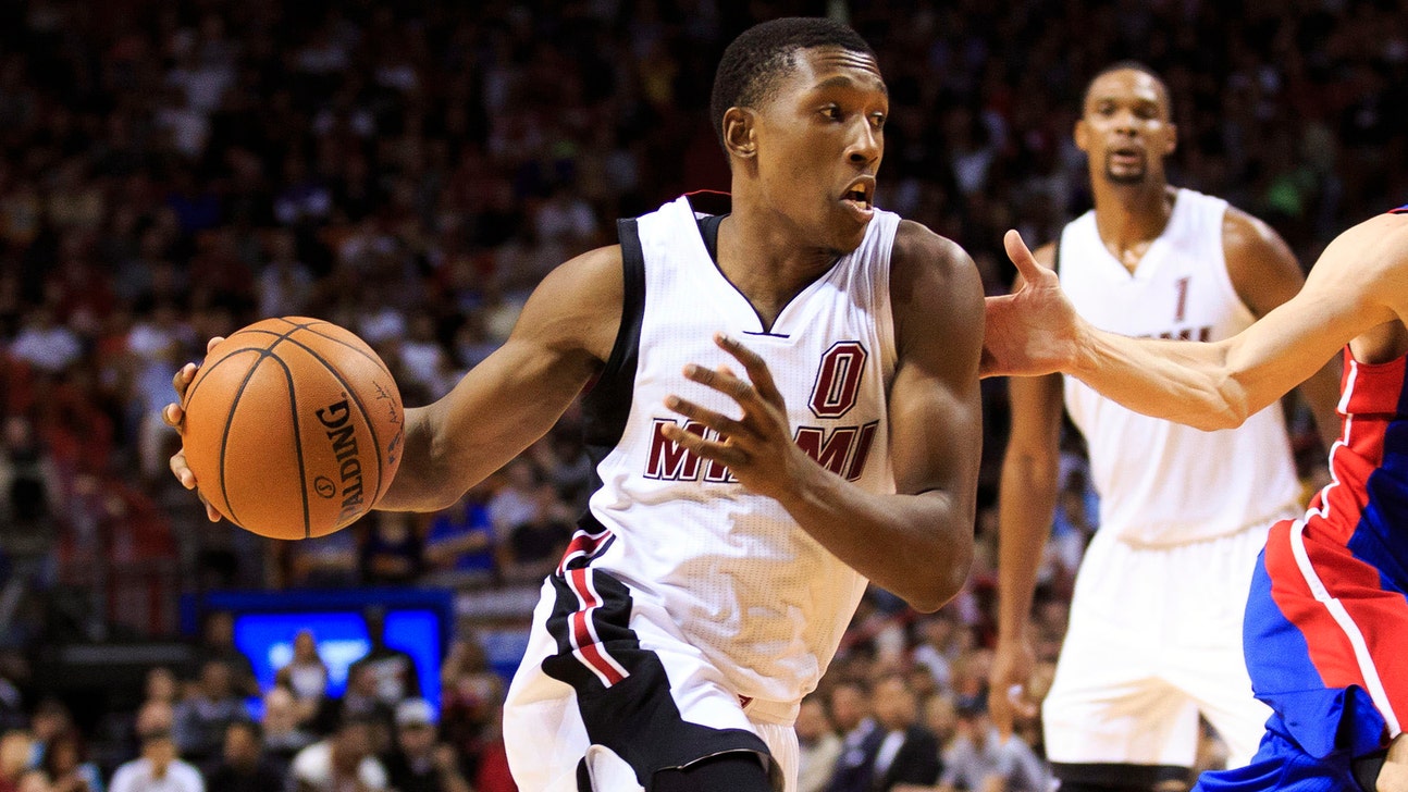 Wait, who's that? Josh Richardson slams on Giannis Antetokounmpo