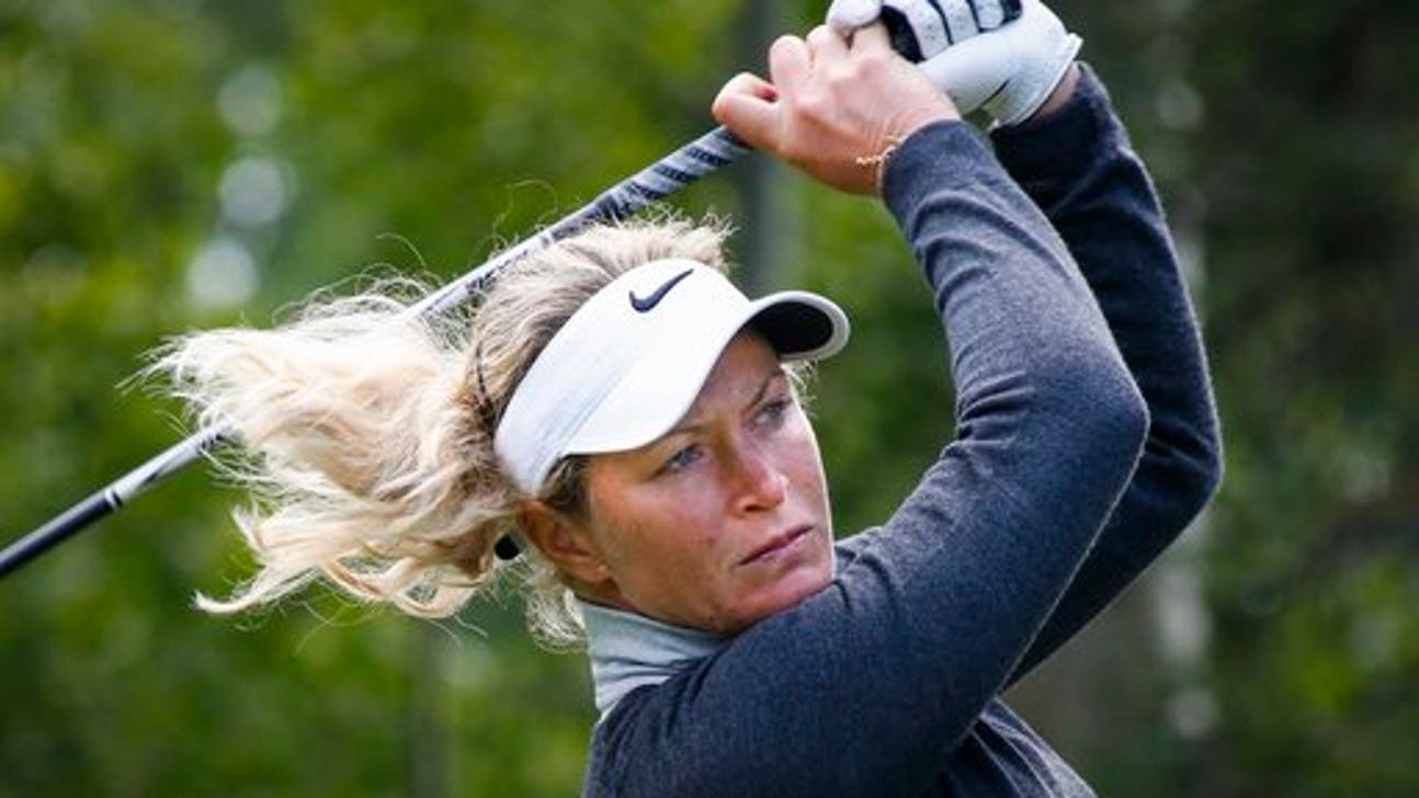 3-time champ Lydia Ko shot behind Stephanie Meadow in Canada