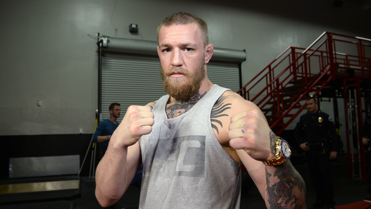 Conor McGregor and little girl take adorable selfie (Photo)