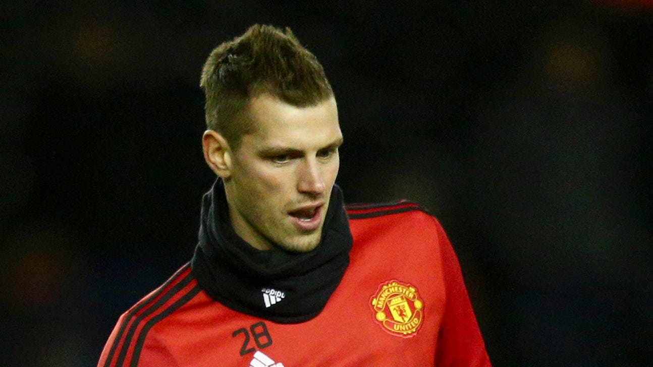 United can still win the EPL title, says Schneiderlin