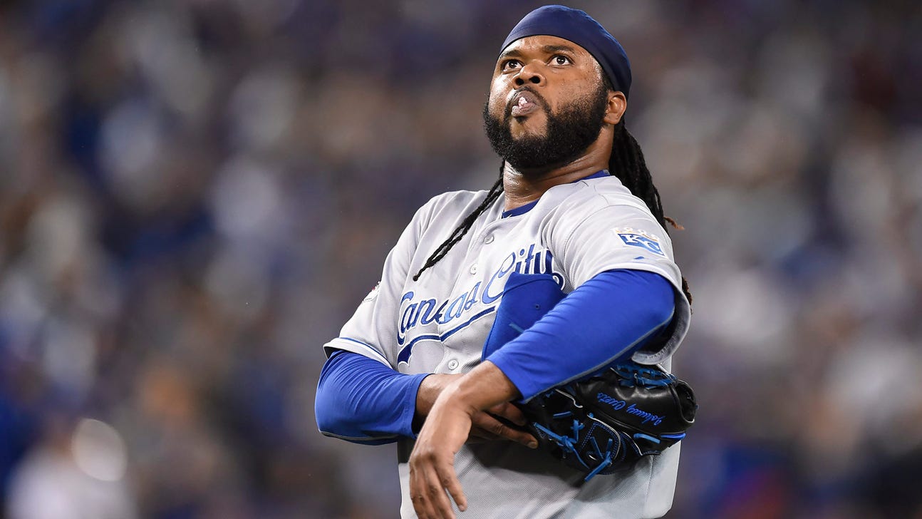 Cueto gives up eight runs, Royals fall 11-8 to Blue Jays in Game 3