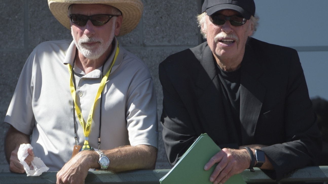 NCAA Basketball: Portland to host 2017 non-conference tournament in honor of Phil Knight