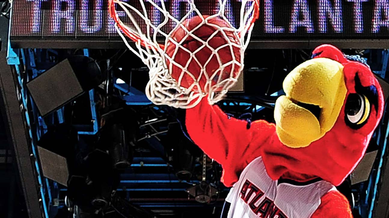 Hawks official Twitter account trolls a fan looking for a date