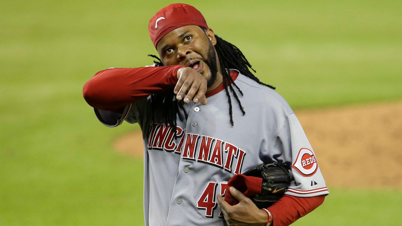 Cueto struggles, Marlins beat Reds 8-1