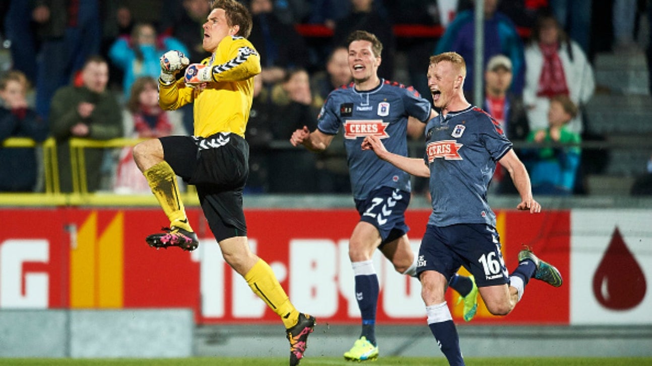 Danish goalkeeper scores dramatic 94th-minute equalizer