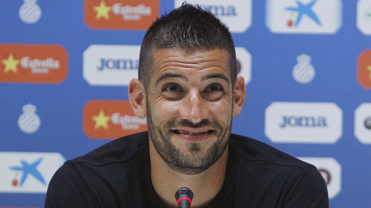 Real Madrid strike deal to sign Espanyol goalkeeper Casilla