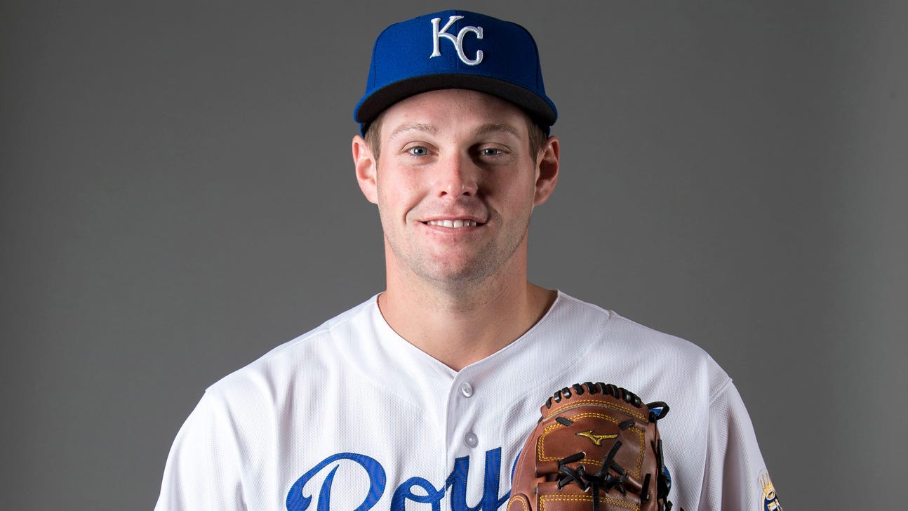 After playing 11 innings Friday, Royals, White Sox set to play at least 18 more Saturday