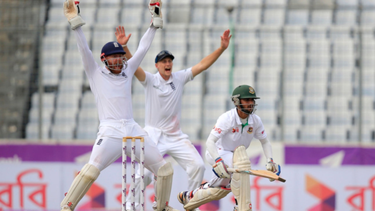 Rain ends day with England 50-3 against Bangladesh