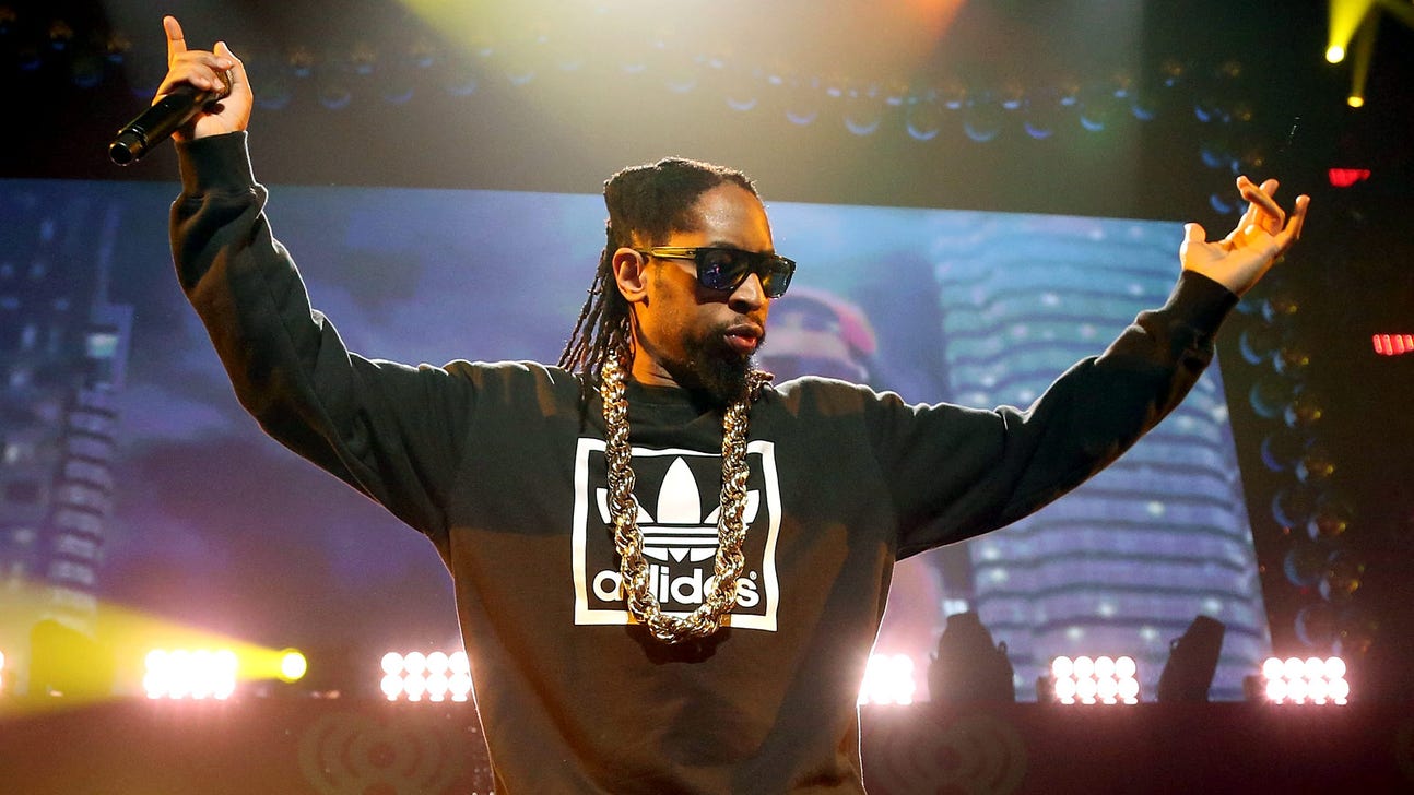 PHOTO: Lil Jon will not turn down for the Vols-Gators game