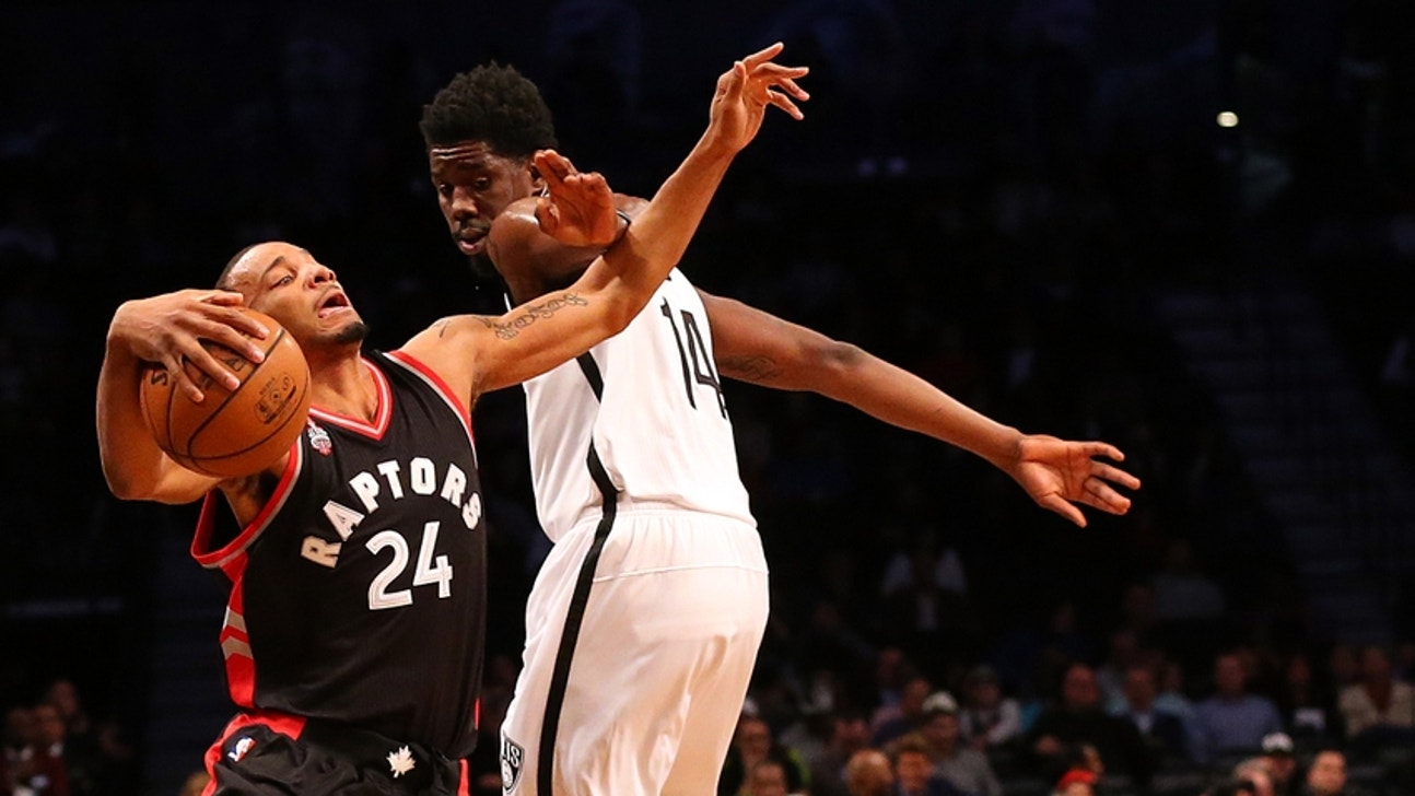 Utah Jazz Sign Henry Sims to Contract