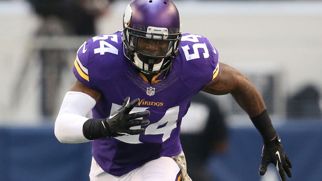 Vikings deal Hodges to 49ers for rookie center, draft pick