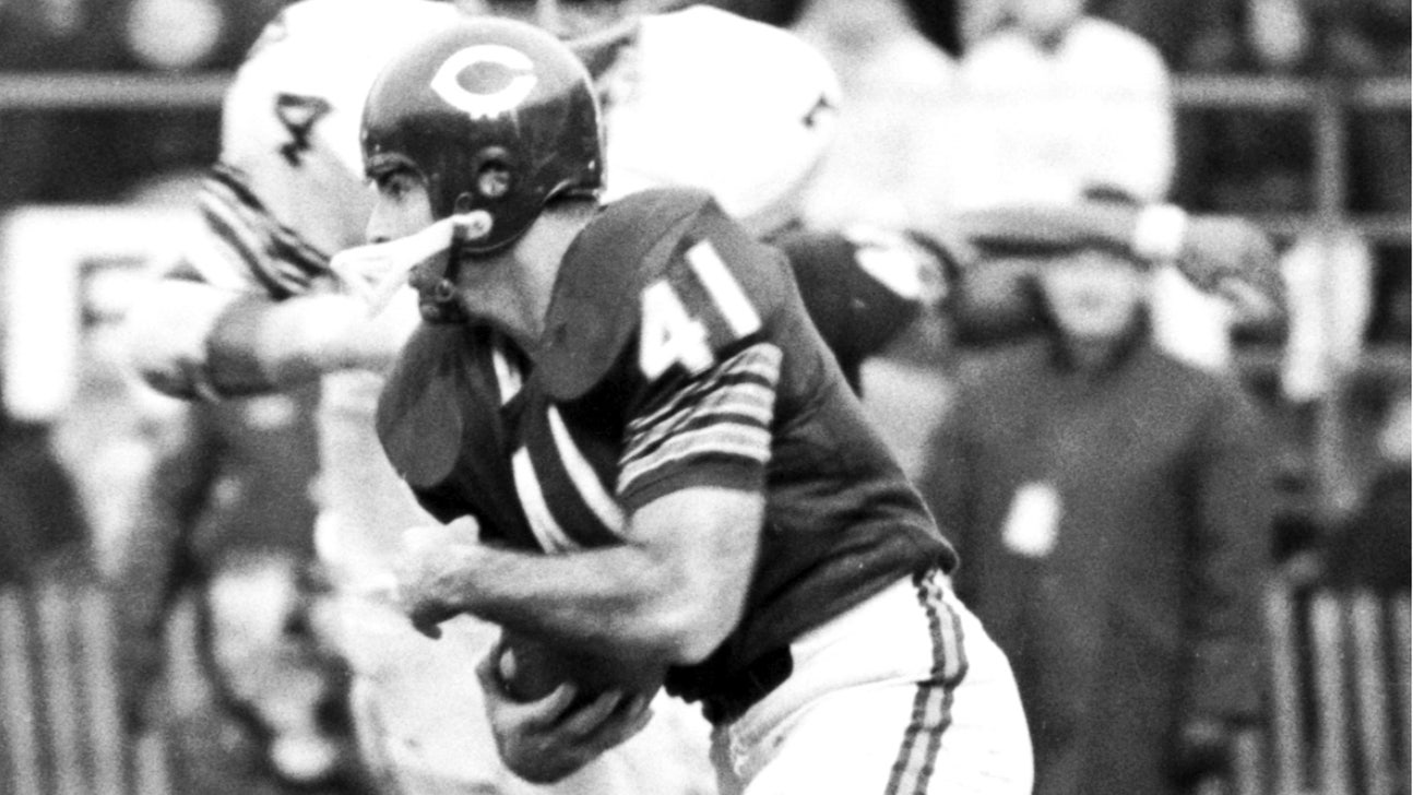 Chicago Bears signed Brian Piccolo 50 years ago -- and he became an inspiration