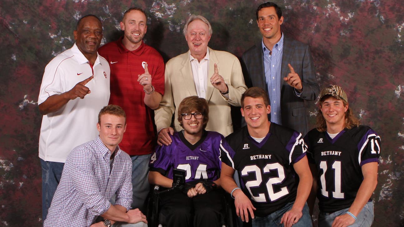 Paralyzed HS player draws support from OU Heisman winners