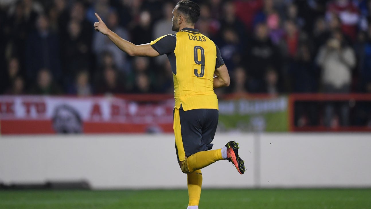 Arsenal: Lucas Perez Brings Vital Tactical Flexibility
