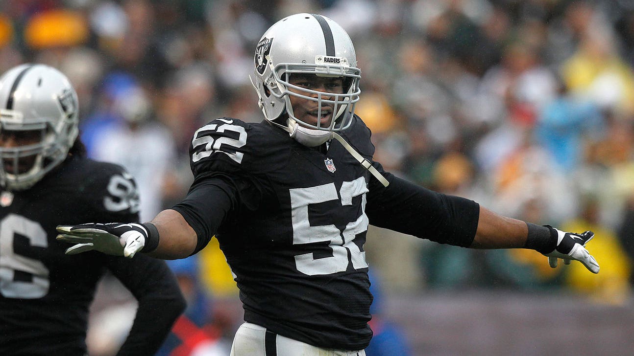 Derek Carr predicts Raiders teammate Khalil Mack will have 30 sacks in 2016