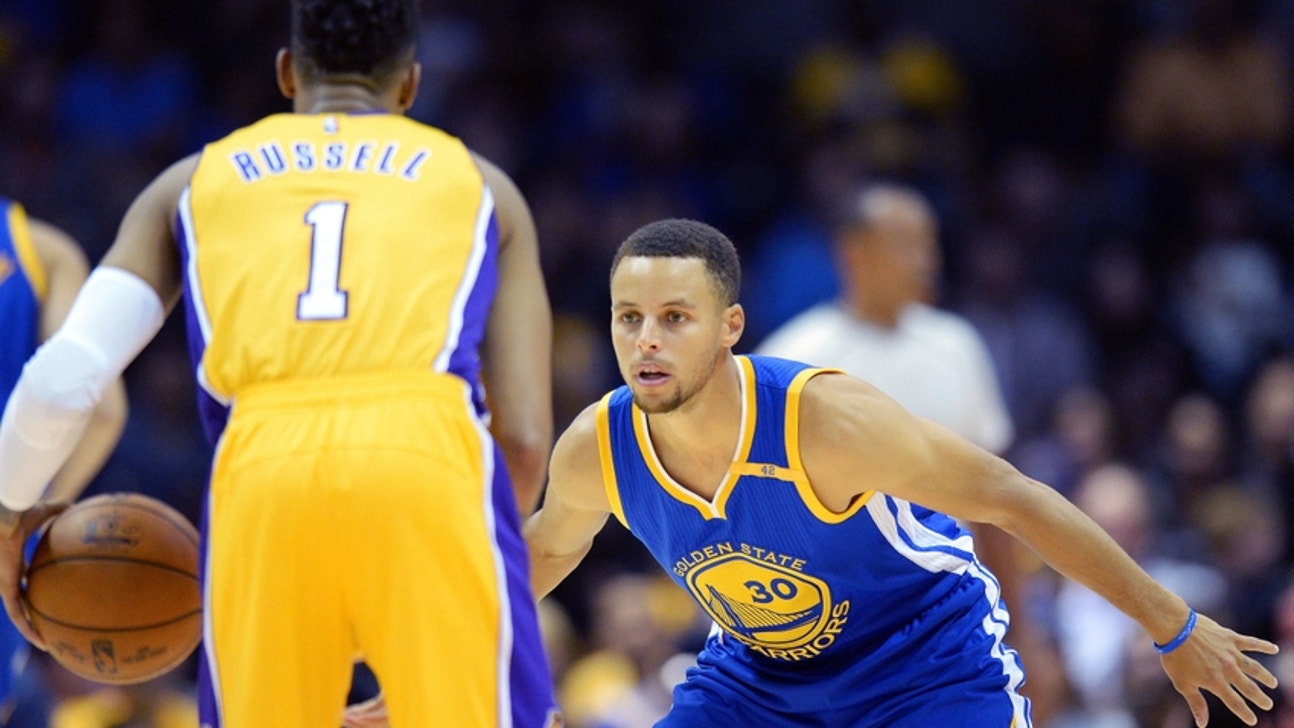 Lakers: D'Angelo Russell Drops Stephen Curry with Crossover (Video)