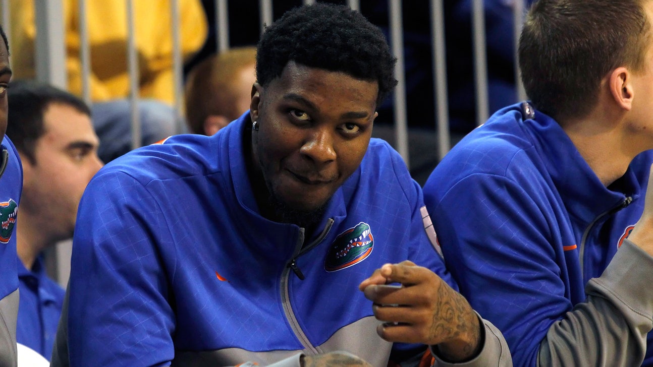 NCAA clears Gators freshman Chris Walker to play