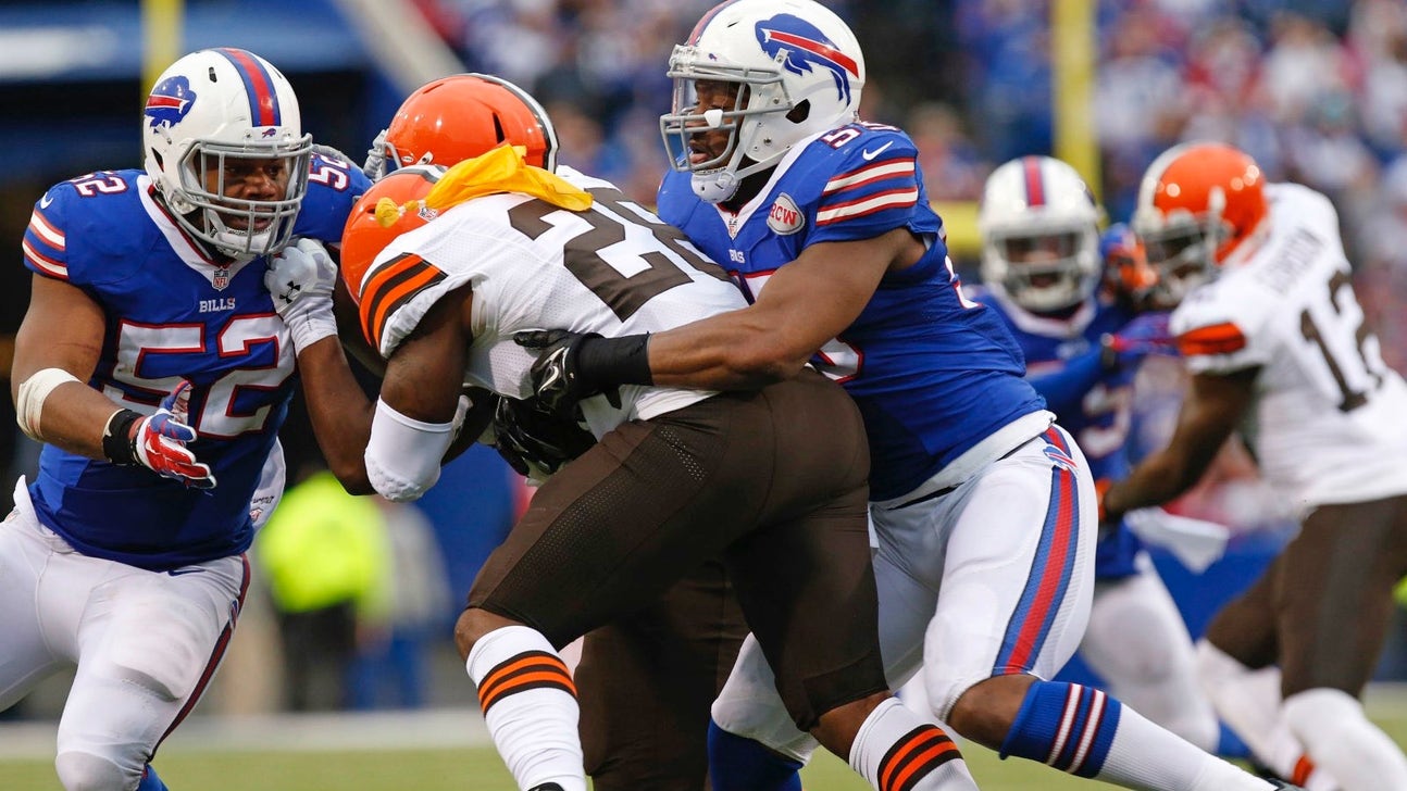 Ryan declares 'no fighting' for Bills, Browns, skirmish occurs day one