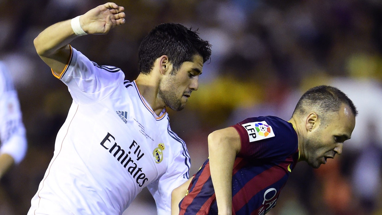 Barcelona midfielder Iniesta hypes up Real Madrid meeting