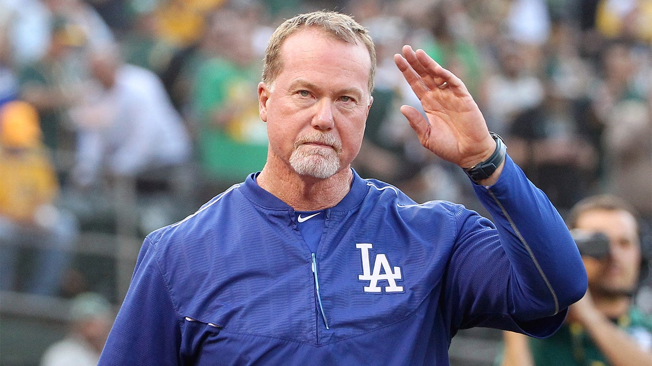 Padres manager Andy Green names McGwire bench coach