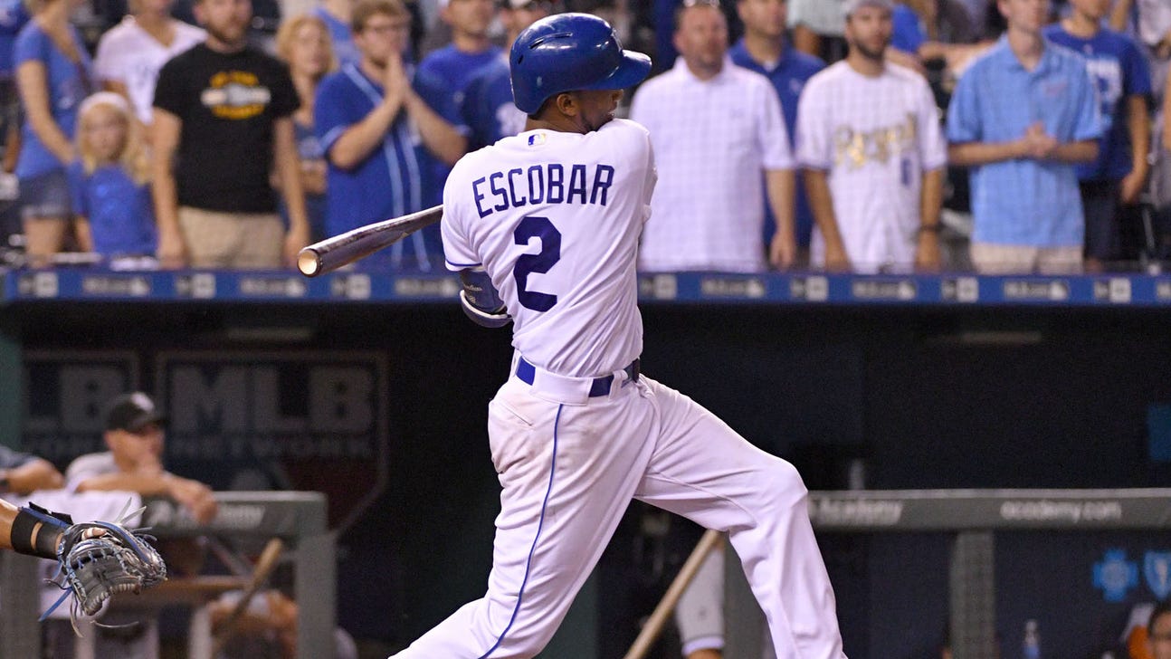 Despite late comeback, Royals drop series opener to White Sox in 10th