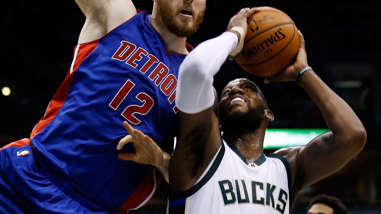 Monroe's double-double leads Bucks over Pistons 109-88