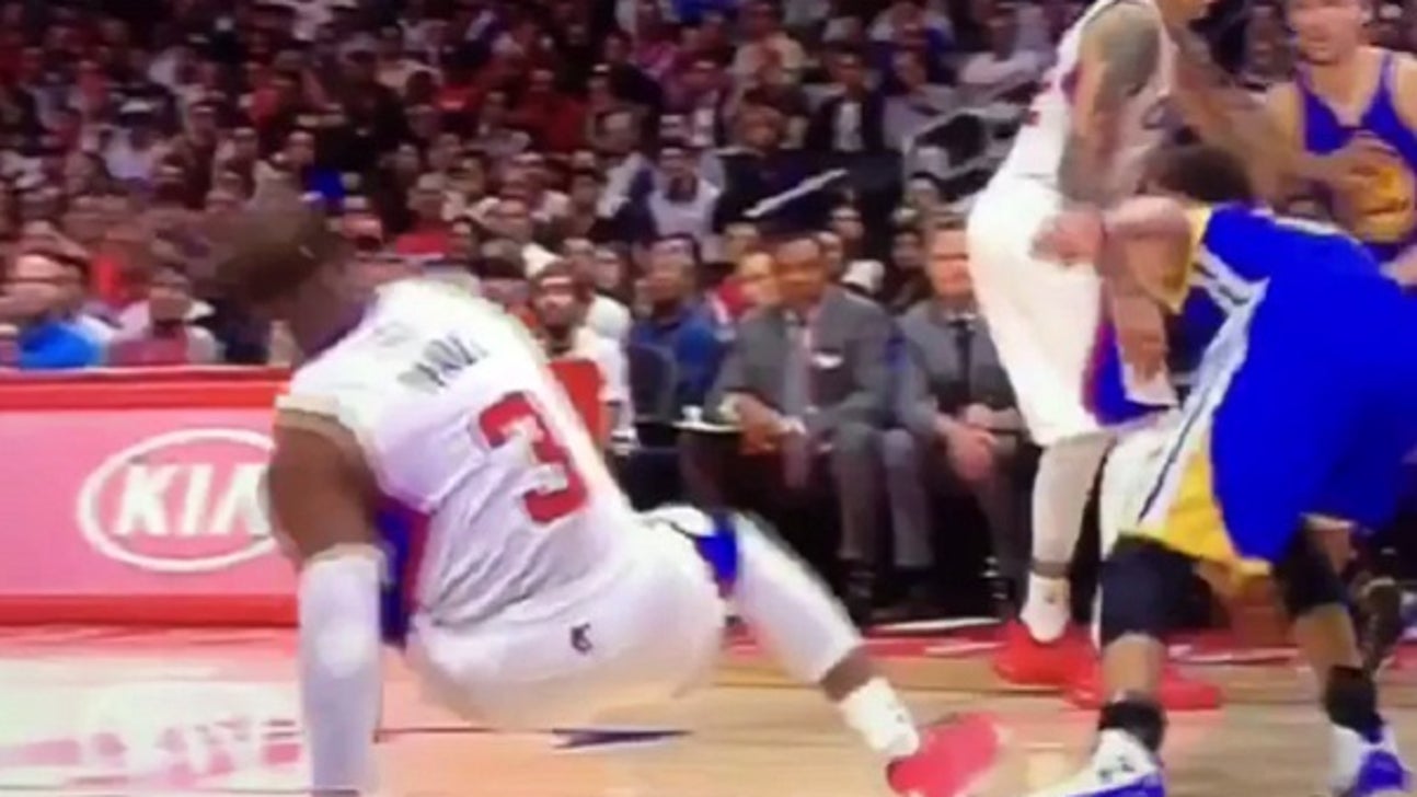 Steph Curry drops Chris Paul with crossover