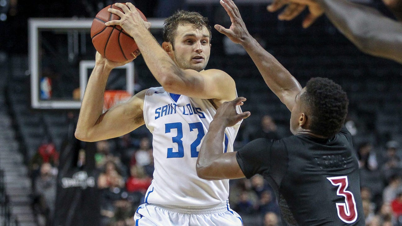 SLU suffers first loss of season, 77-57 to Louisville
