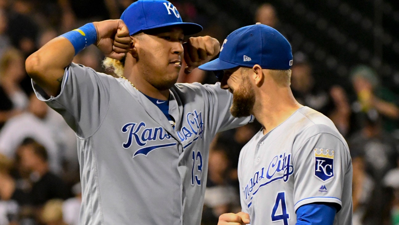 Royals reinstate Perez and Gordon, place Grimm on disabled list