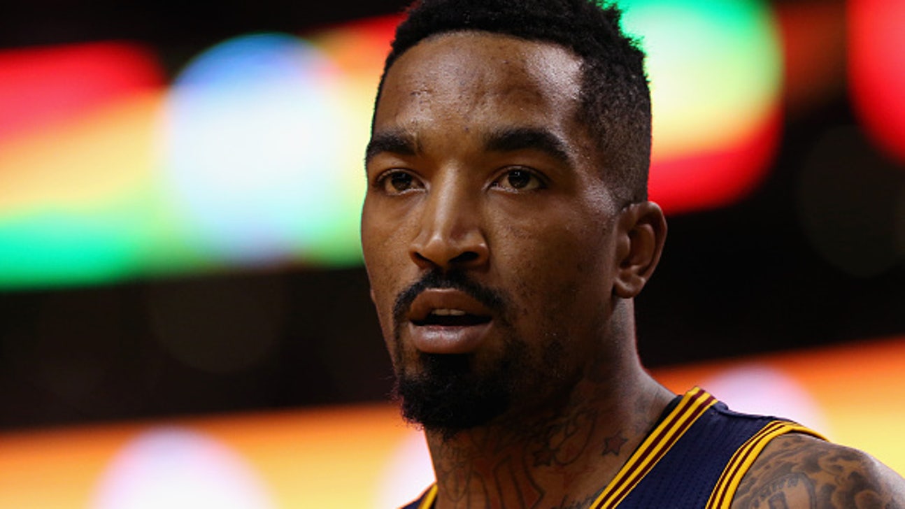 J.R. Smith announces he's returning to Cavaliers